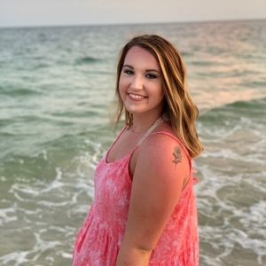 Meet your Posher, Haley